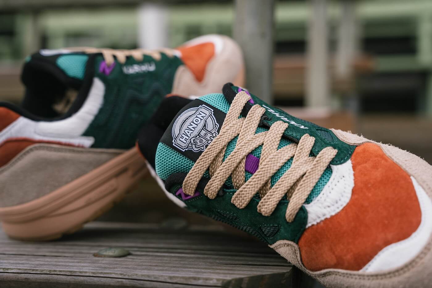Karhu x HANON Legacy 96 "Highland Games" smoke gray / trekking green