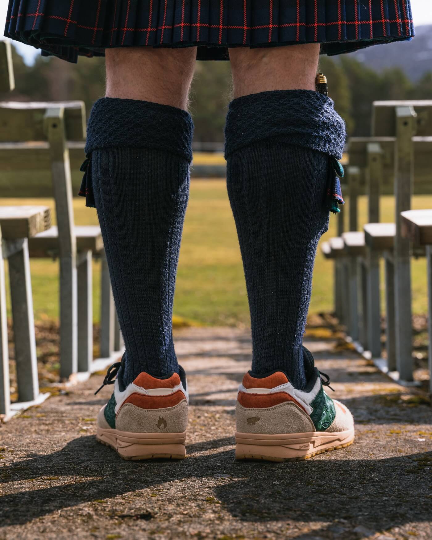 Karhu x HANON Legacy 96 "Highland Games" smoke gray / trekking green