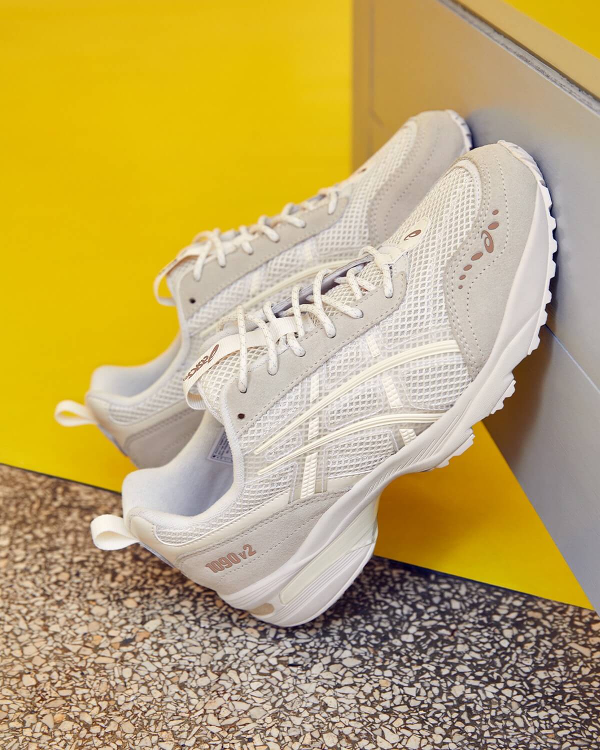 ASICS SportStyle GEL-1090v2 - Cream/Cream - 1203A224-100