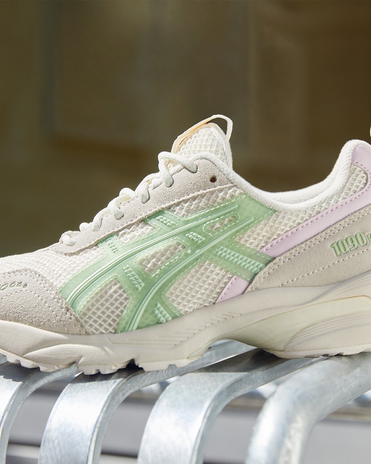 ASICS SportStyle GEL-1090v2 - Cream/Jade - 1202A383-101