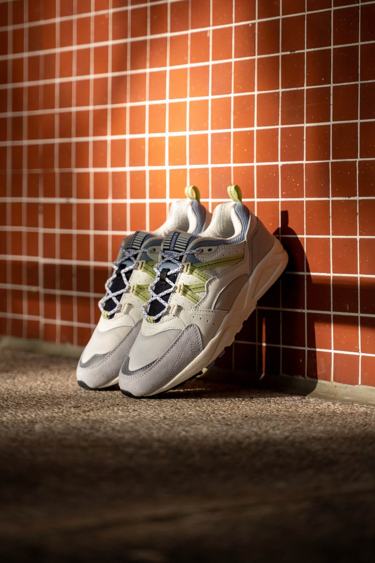 Karhu Fusion 2.0 & Lecacy 96 Spring Final Pack im Hansaviertel Berlin