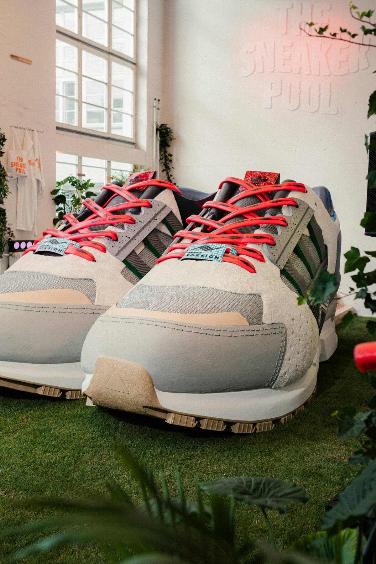43einhalb x Hornbach – The Sneaker Pool