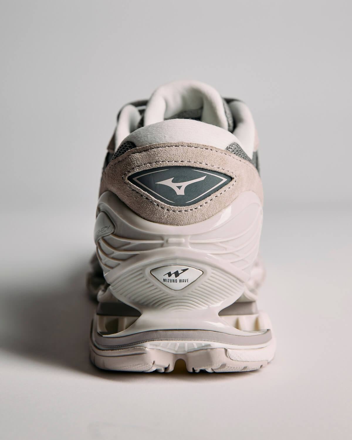 Mizuno Wave Prophcy LS "Mockingbird"