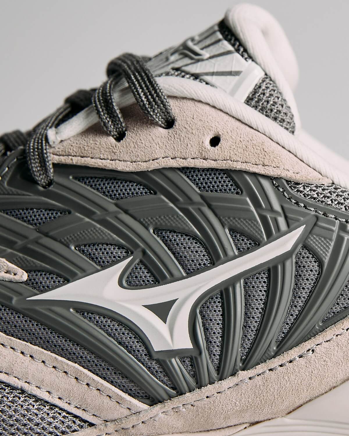 Mizuno Wave Prophcy LS "Mockingbird"