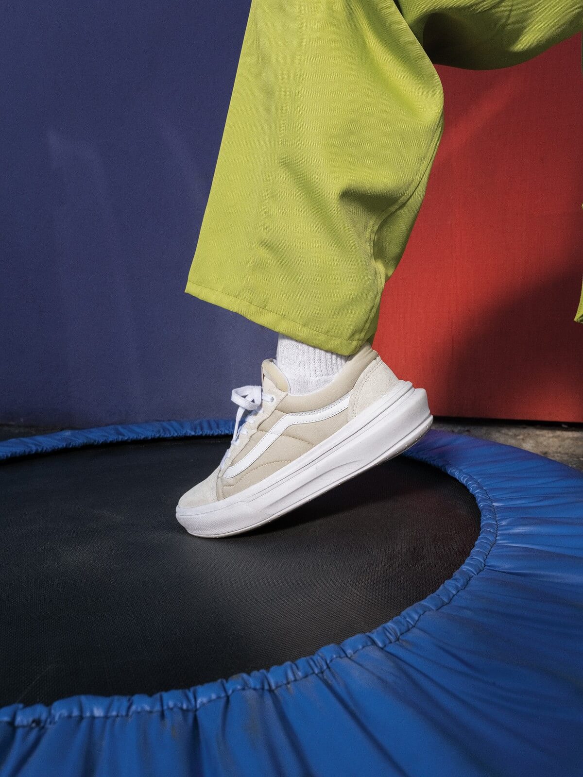 Vans Old Skool Overt CC feat. 360-Grad-ComfyCush