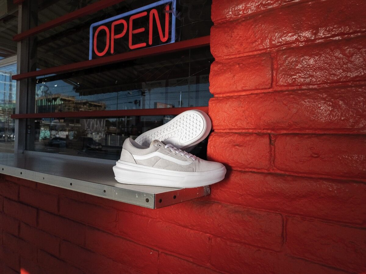 Vans Old Skool Overt CC feat. 360-Grad-ComfyCush