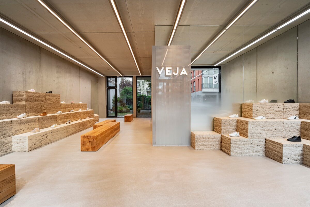 VEJA Store Berlin startet Schuh-Reparaturservice