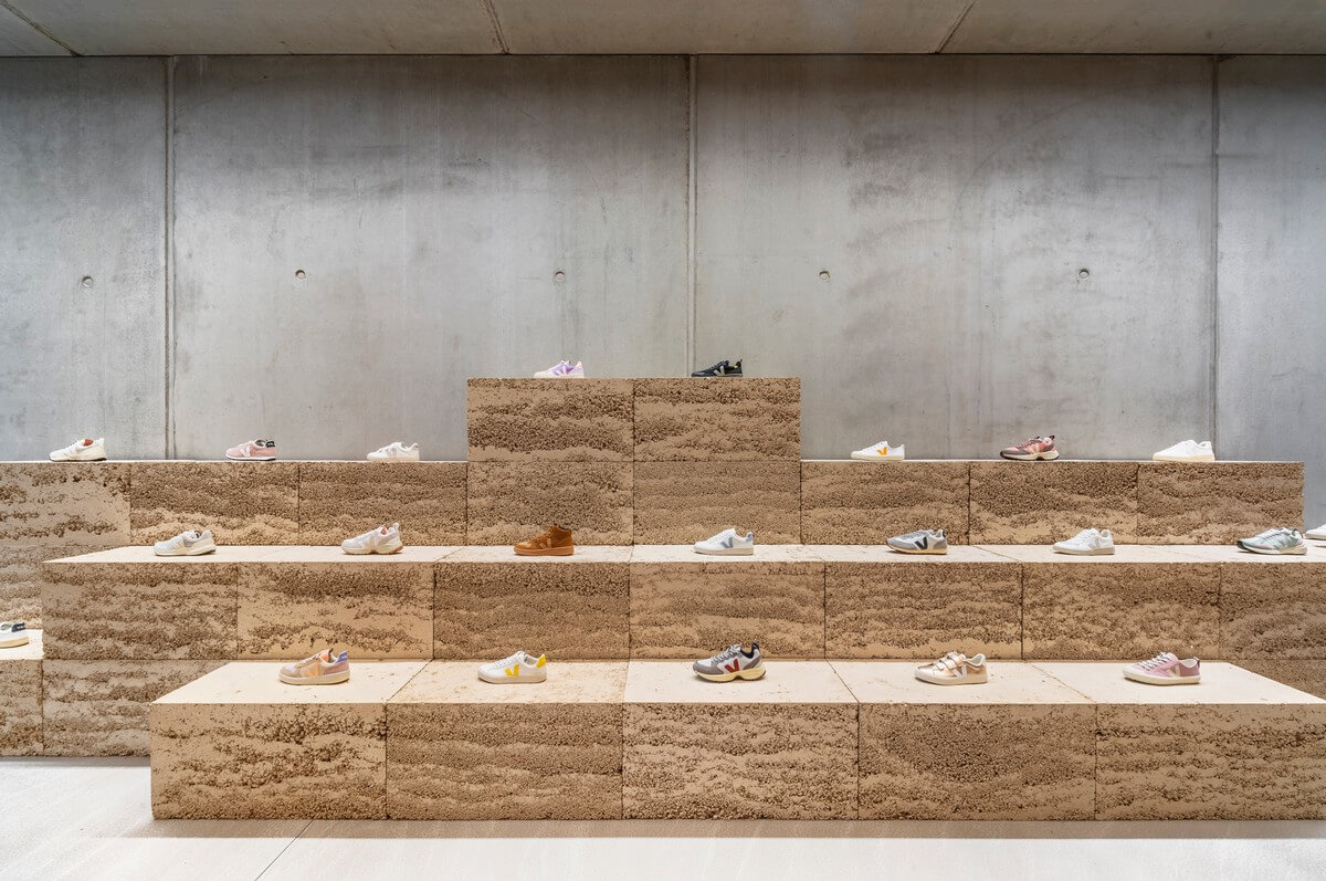 VEJA Store Berlin startet Schuh-Reparaturservice