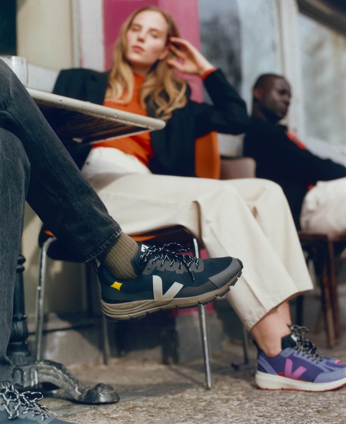 VEJA Store Berlin startet Schuh-Reparaturservice