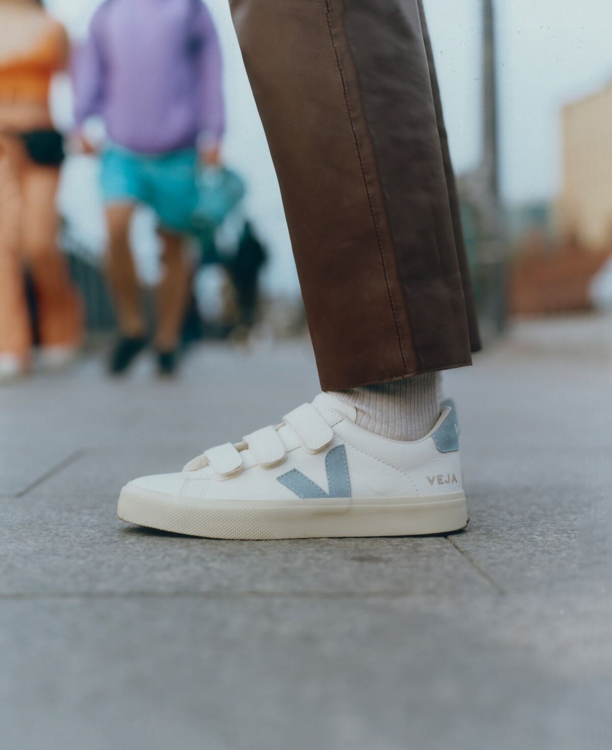 VEJA - Recife - Extra White / Steel