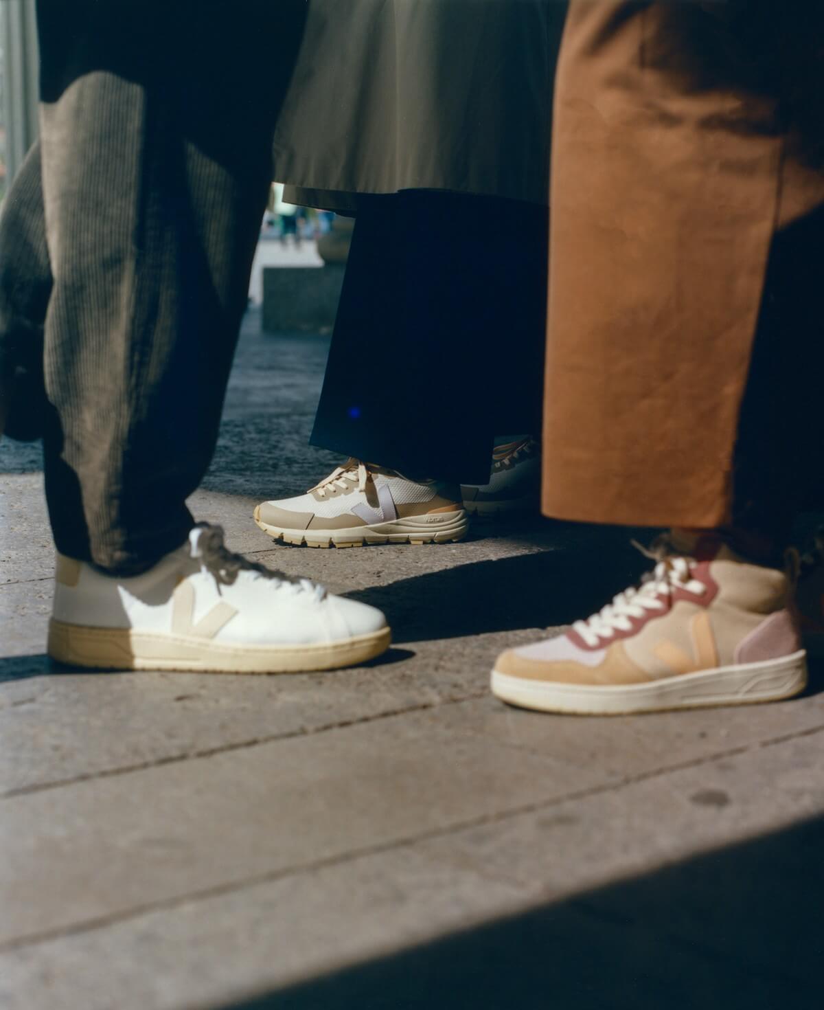 VEJA - Urca - White / Miel & V-15 Multicolor / Peach