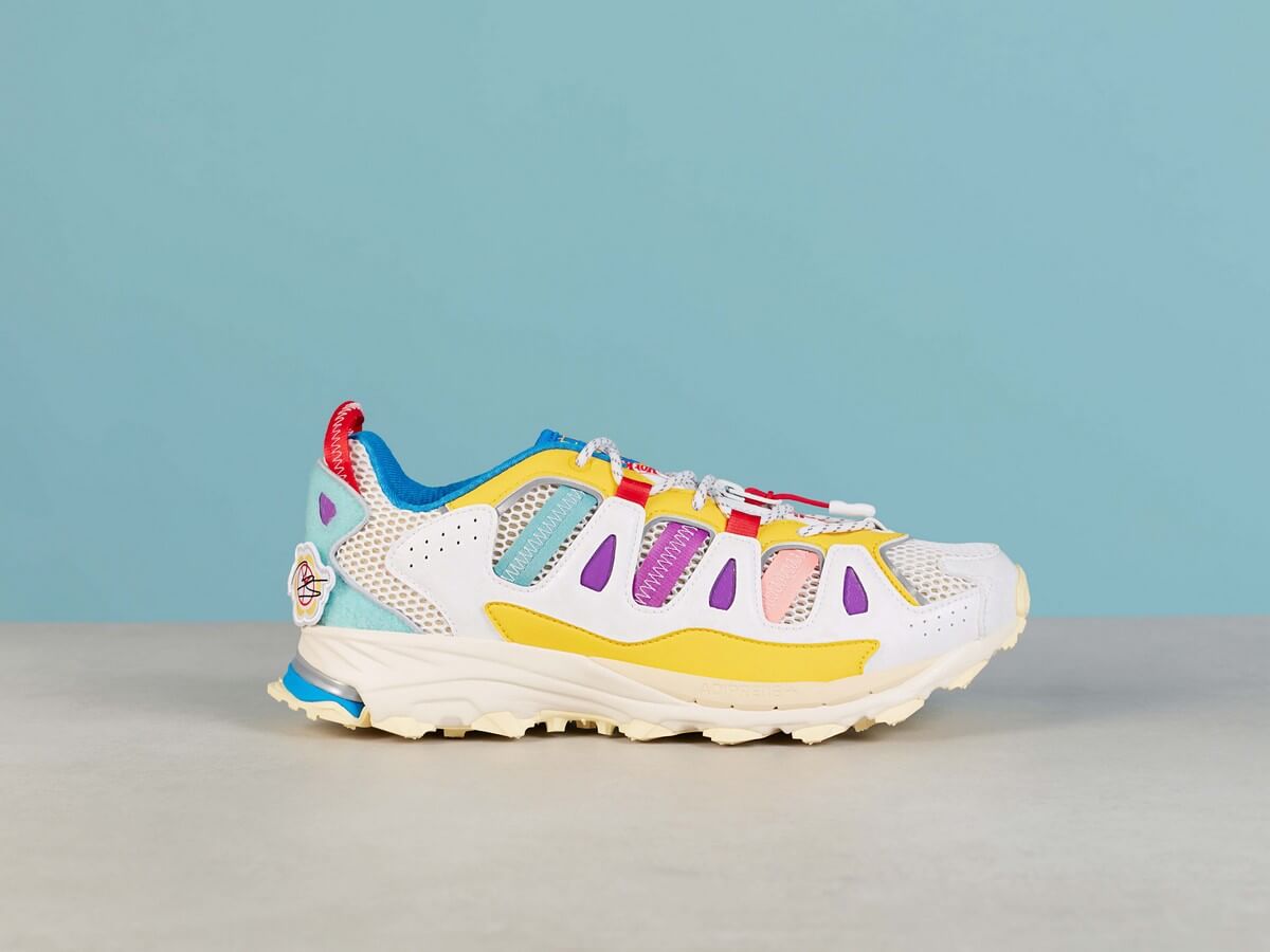 adidas Originals x Sean Wotherspoon x Hot Wheels Superturf Adventure - Cloud White / Bold Gold / Blue Bird - GX9682
