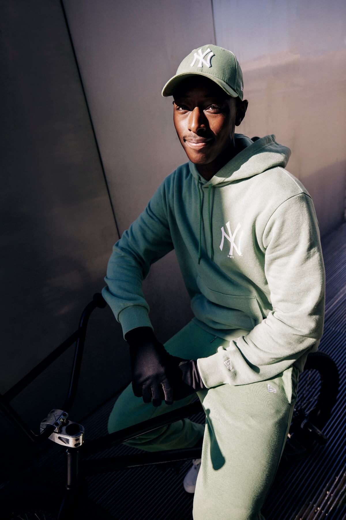 New Era "Colour Essentials" Kollektion HW 22