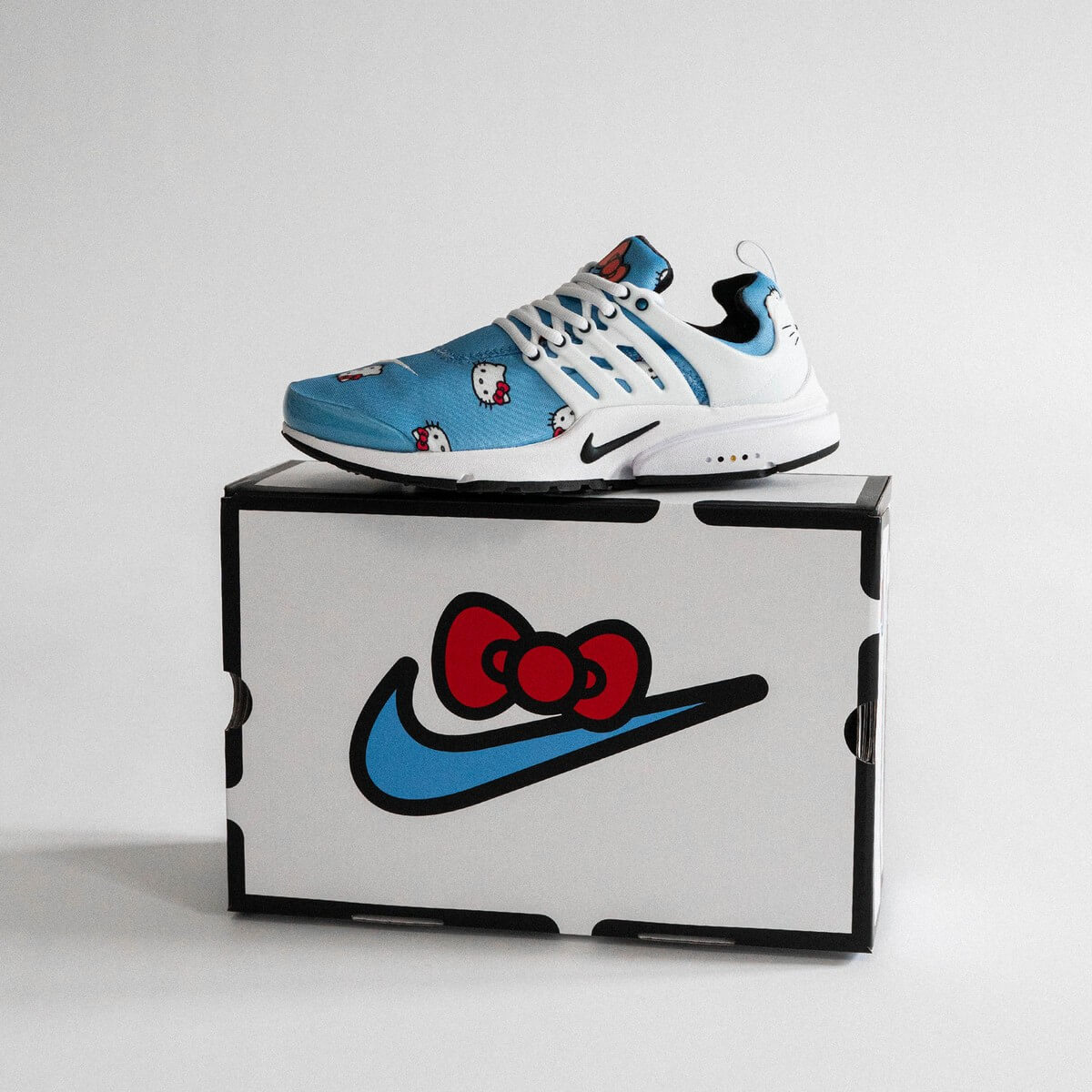 Nike x Hello Kitty Air Presto QS - University Blue / Black / White / Light Crimson - DV3770-400