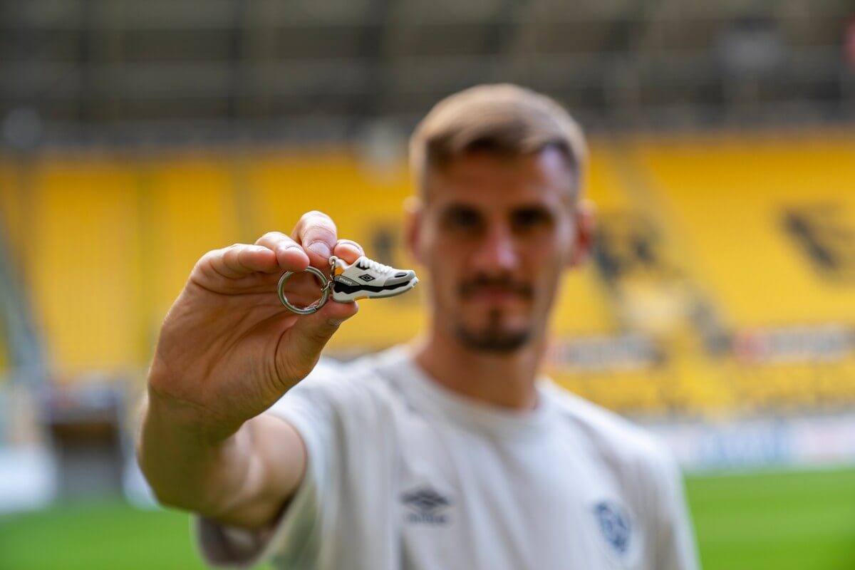 Umbro x Dynamo Dresden x Schrittmacher Stadium Runner