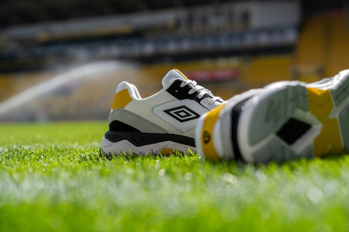 Umbro x Dynamo Dresden x Schrittmacher Stadium Runner