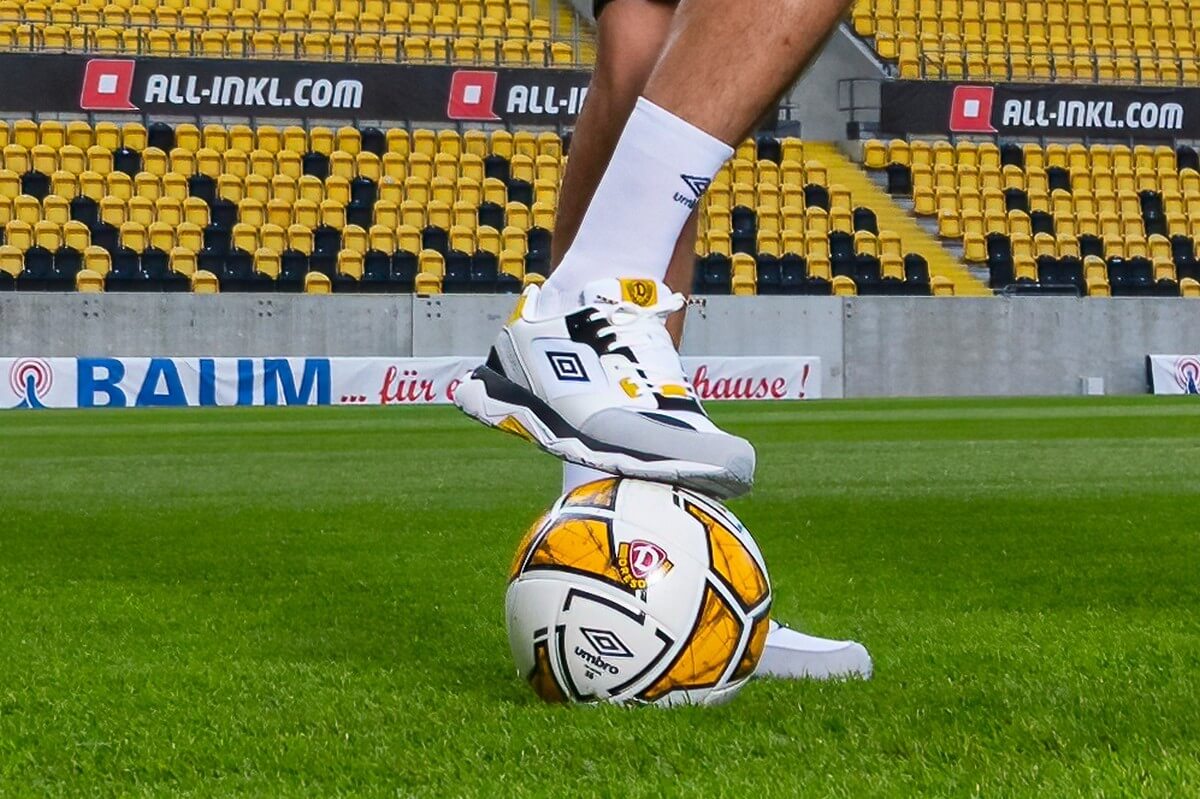 Umbro x Dynamo Dresden x Schrittmacher Stadium Runner