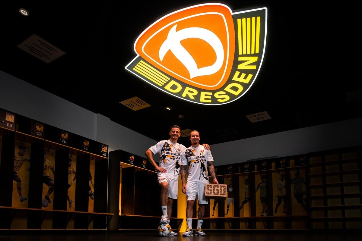 Umbro x Dynamo Dresden x Schrittmacher Stadium Runner