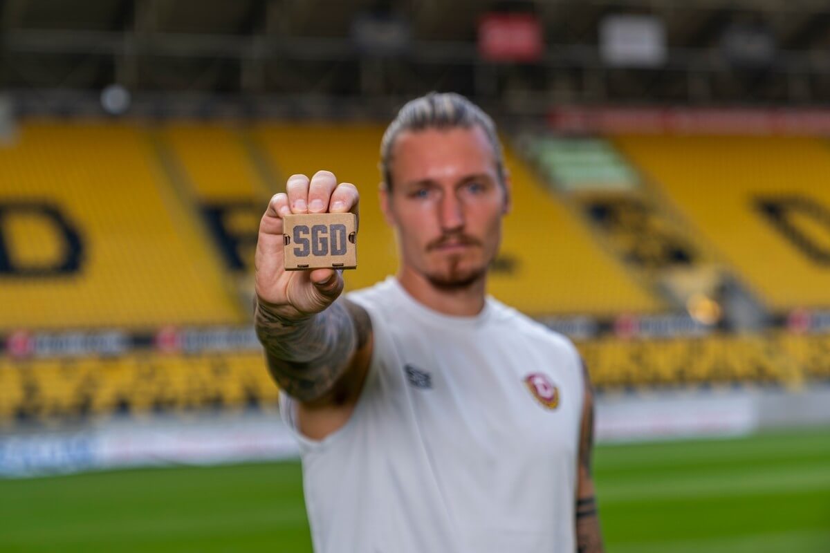 Umbro x Dynamo Dresden x Schrittmacher Stadium Runner