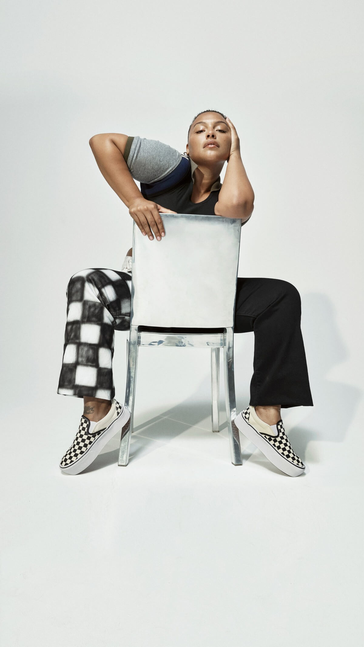 Paloma Elsesser präsentiert die Fall 2022 Kampagne „Classic Since Forever“ von Vans