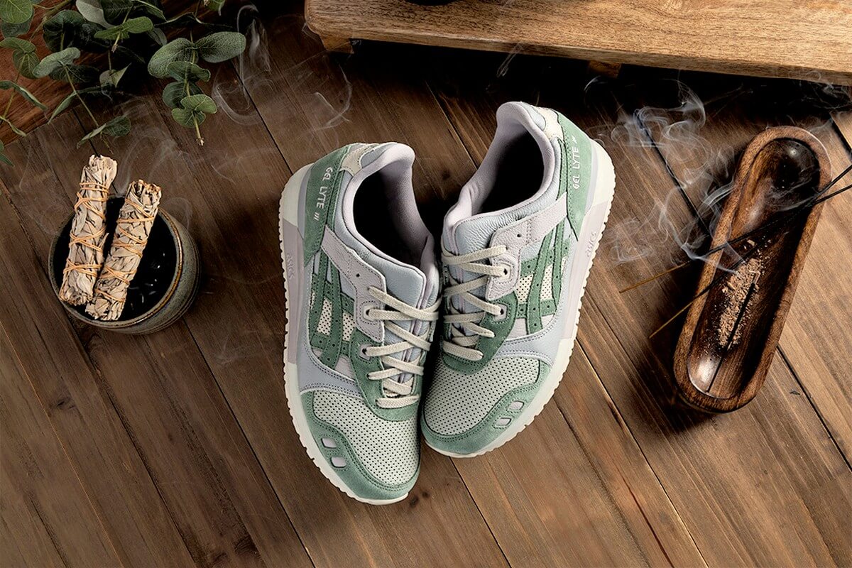 ASICS SportStyle - Gel-Lyte III - "Kodo Pack" - Light Sage/Slate Grey - 1201A582-020