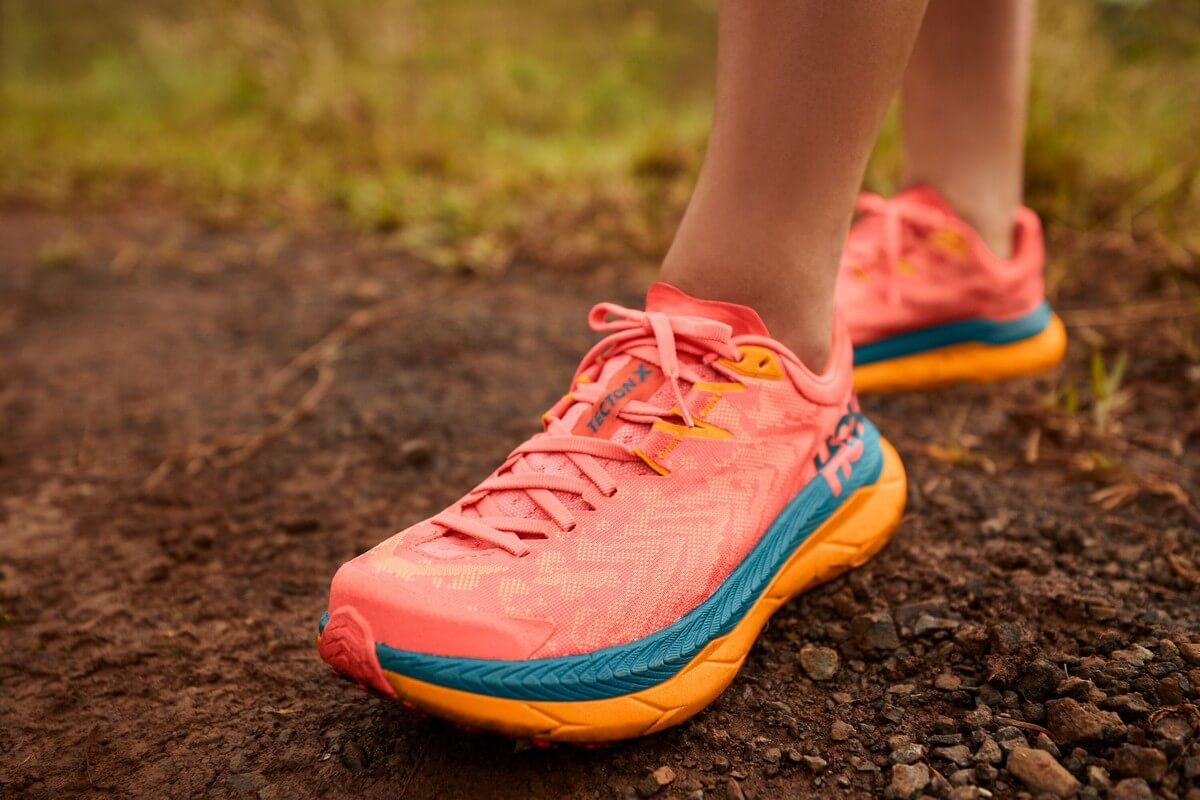 HOKA Speedgoat 5 Wmns - Camellia/Blue Coral - 1123161-PORY