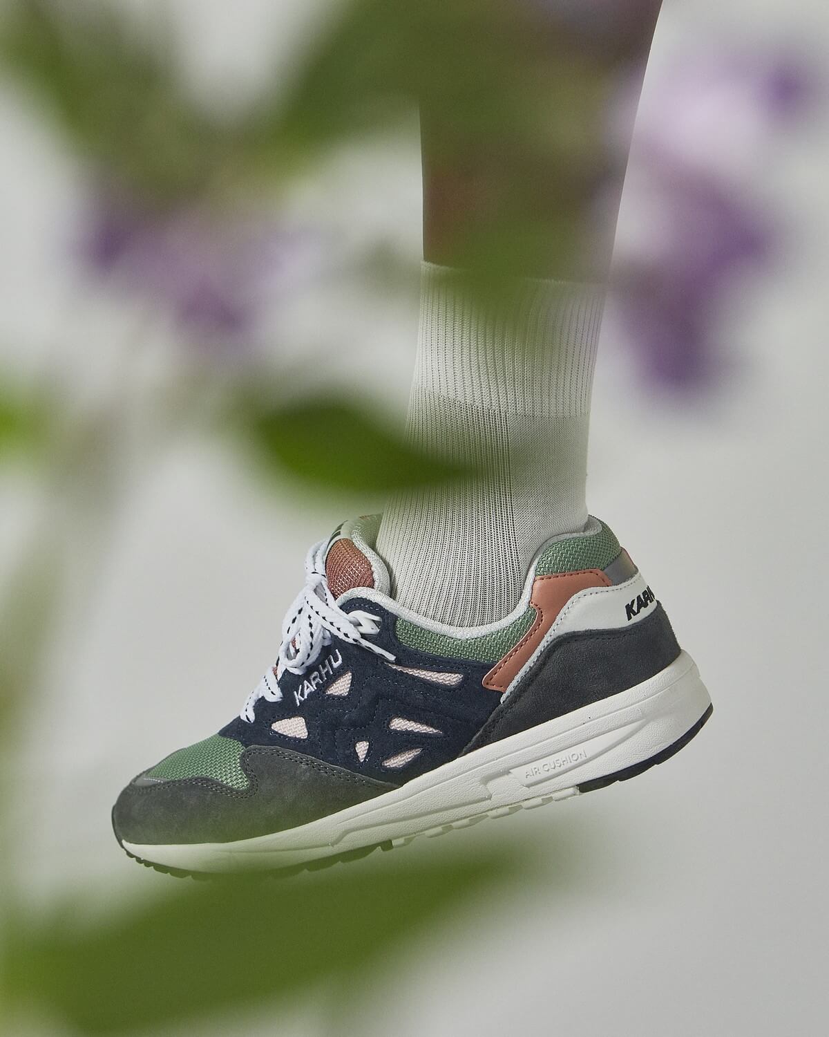 on feet - Karhu – Legacy 96 - Gunmetal / India Ink - F806041