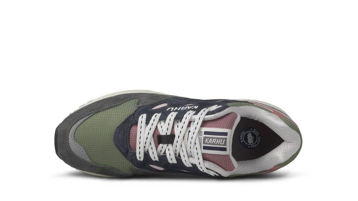 Karhu – Legacy 96 - Gunmetal / India Ink - F806041