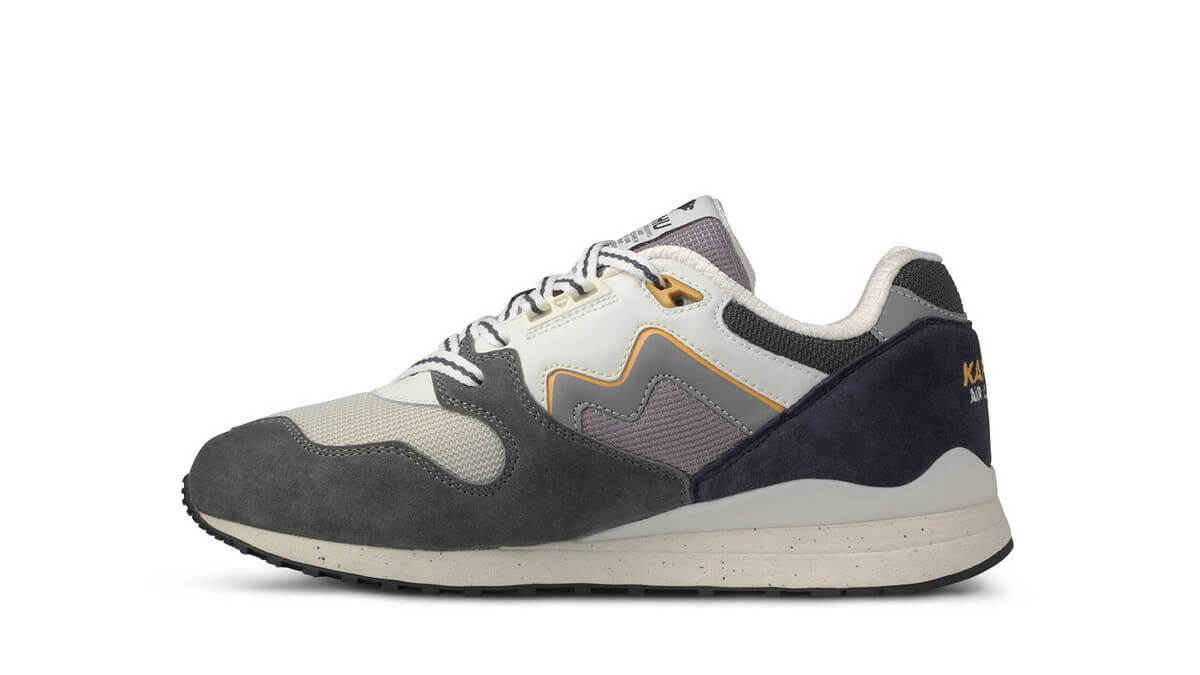 Karhu - Synchron Classic - Gunmetal / Bright White - F802670