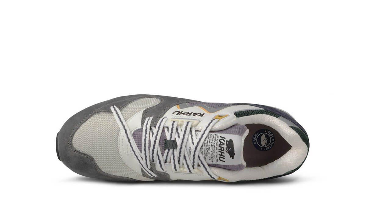 Karhu - Synchron Classic - Gunmetal / Bright White - F802670