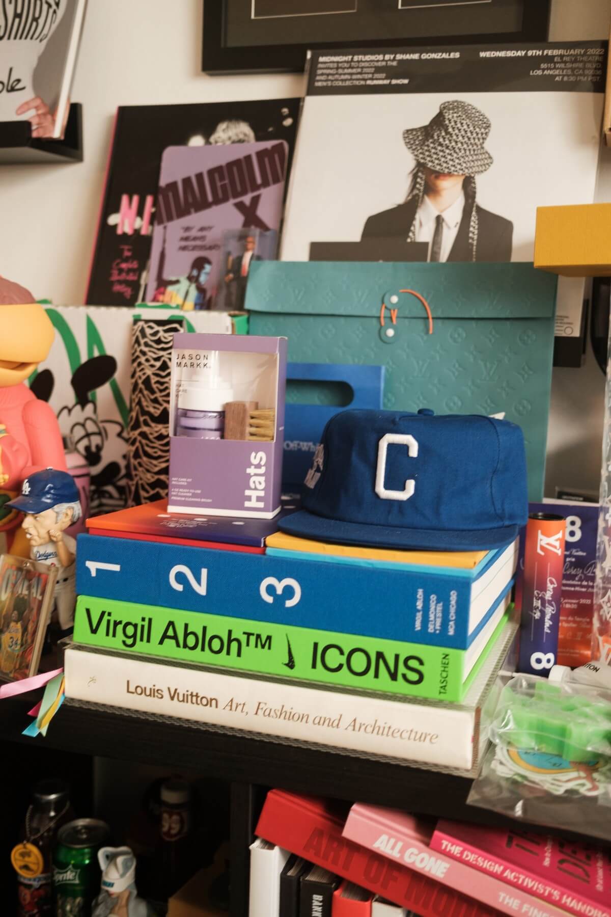 Caps richtig reinigen und pflegen – Jason Markk Hat Care Kit
