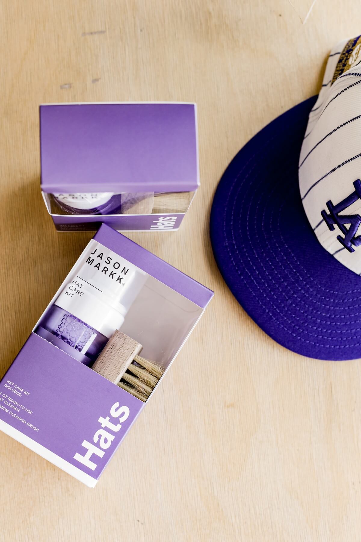 Caps richtig reinigen und pflegen - Jason Markk Hat Care Kit