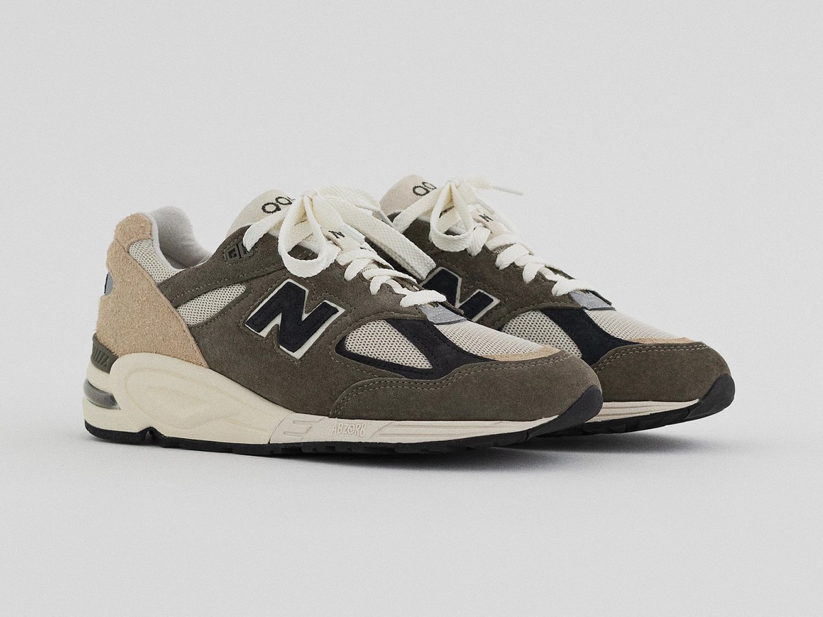 New Balance - Made in USA - MR990V2 - Grey/Tan