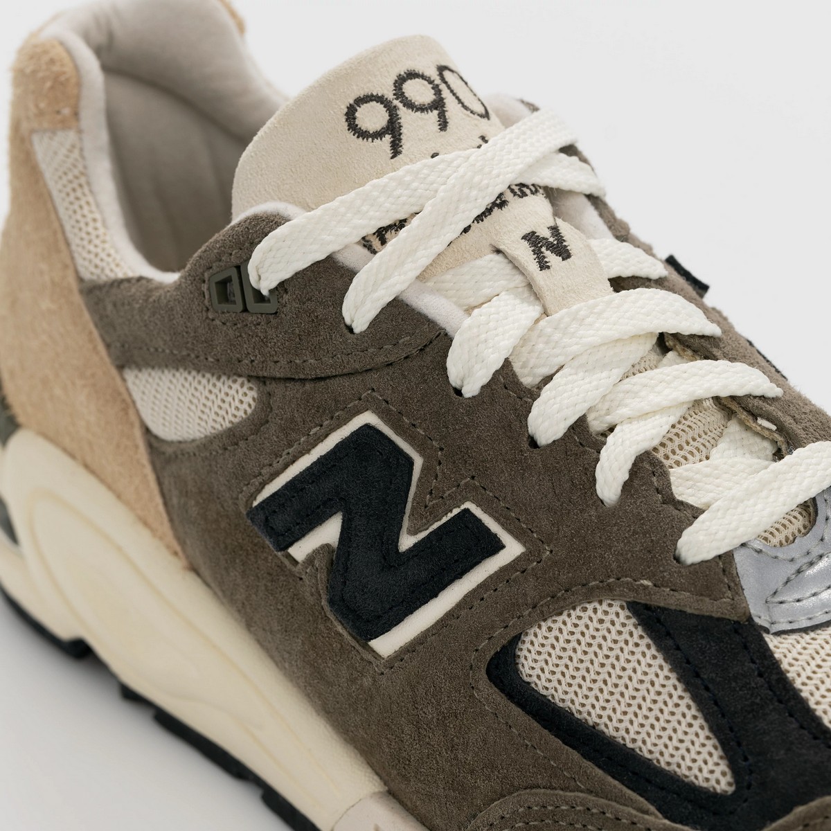 New Balance - Made in USA - MR990V2 - Grey/Tan