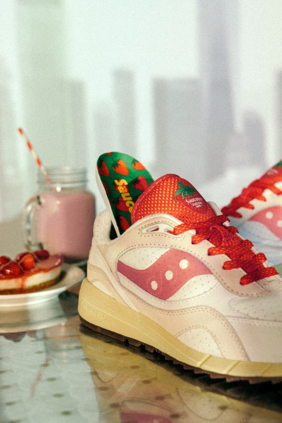 mood: Saucony - Shadow 6000 "New York Cheesecake" - BeigeRed - S70700-1