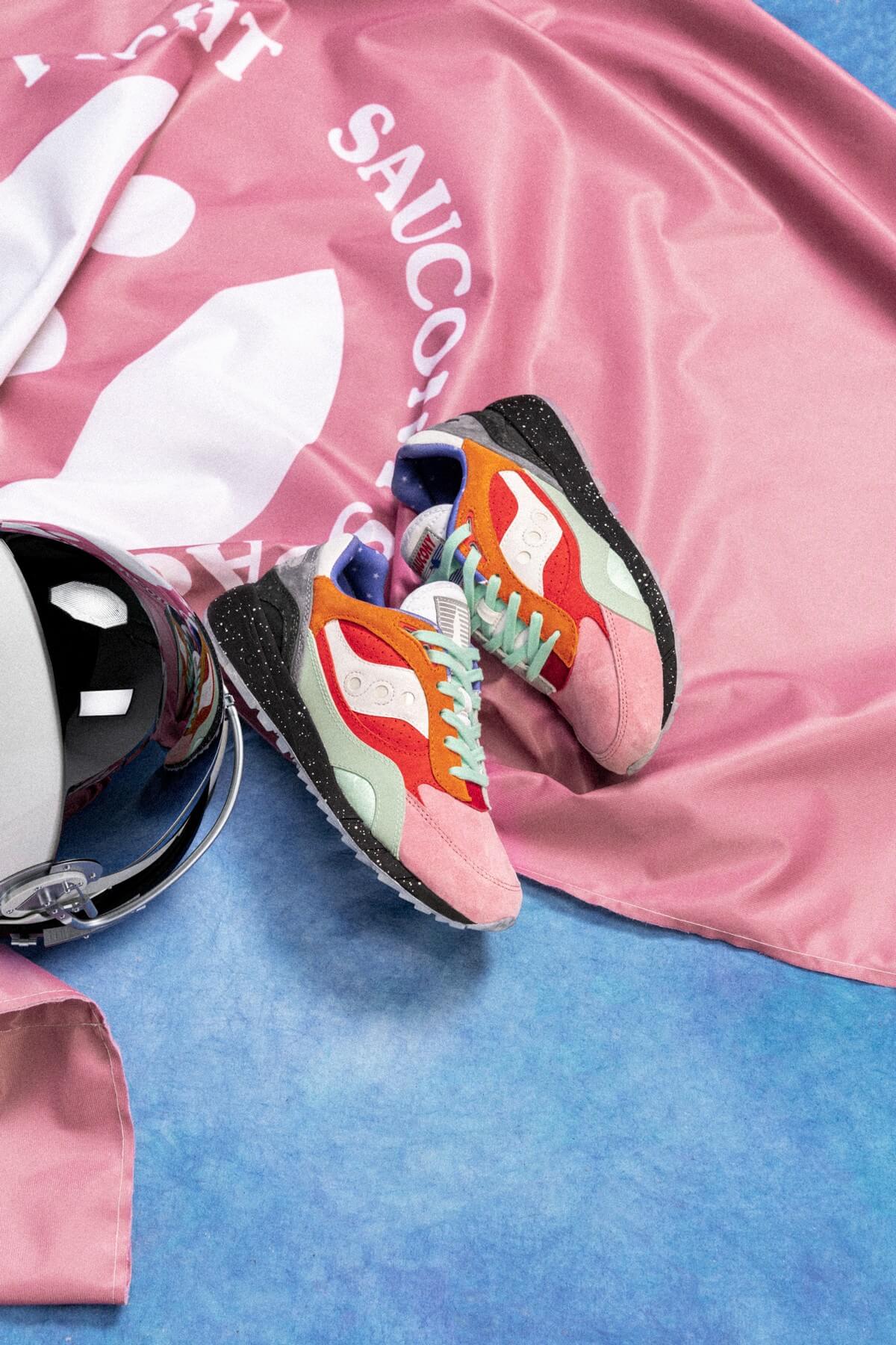 Saucony x Saucony Shadow 6000 "Space Fight"