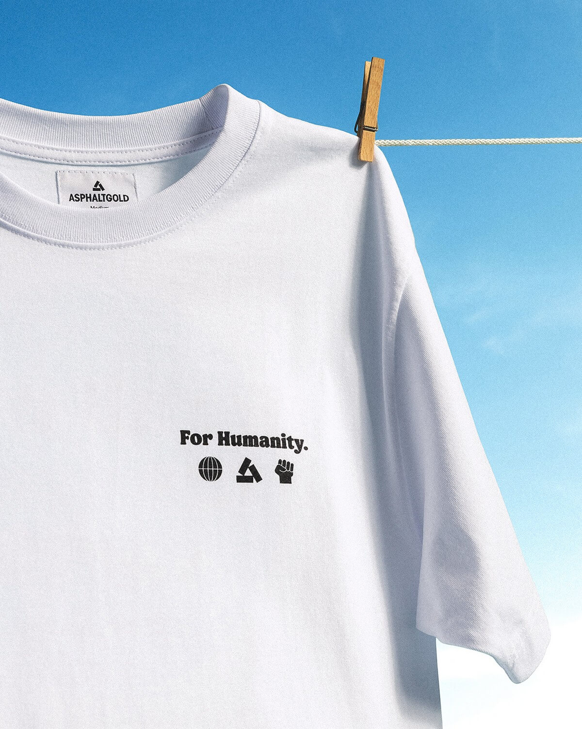 Anti-Rassismus Kampagne von Asphaltgold zum Black Friday geht weiter - "We all walk the same earth"