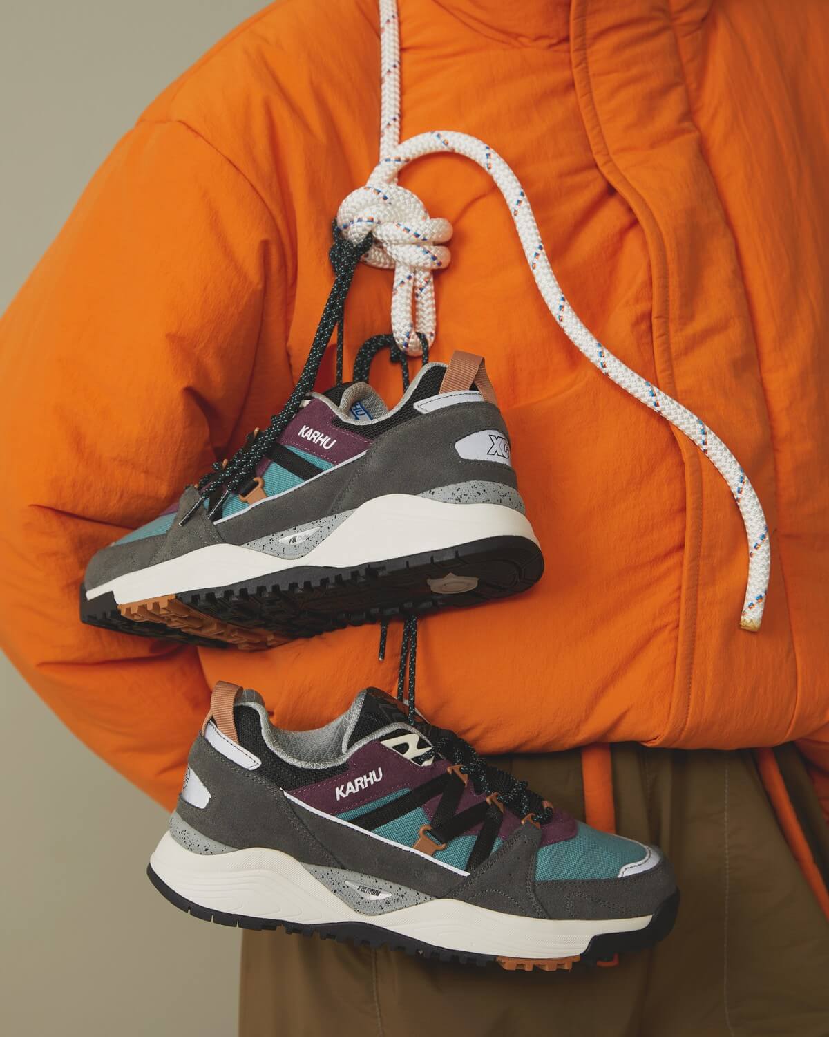 Karhu Fusion XC Aztec, Gun Metal & Abbey Stone