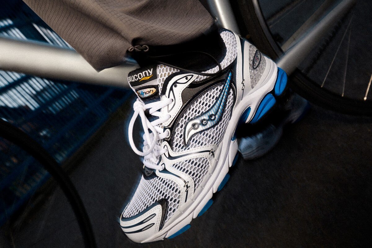Saucony Pro Grid Triumph 4 - White/Silver - S70704-3
