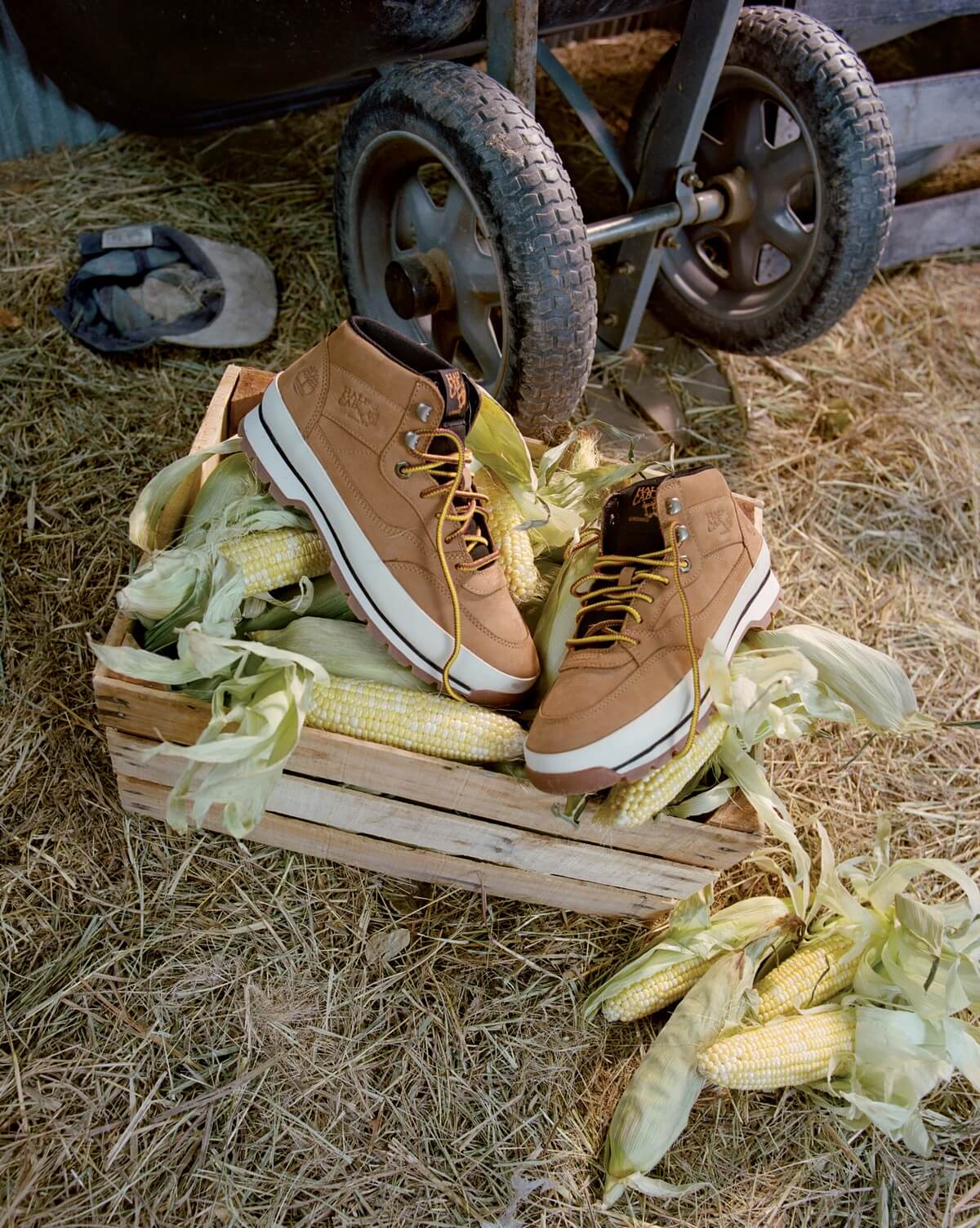 Vans x Timberland Capsule Collection feat. Vans x Timberland 6-inch Boot & Half Cab Hiker