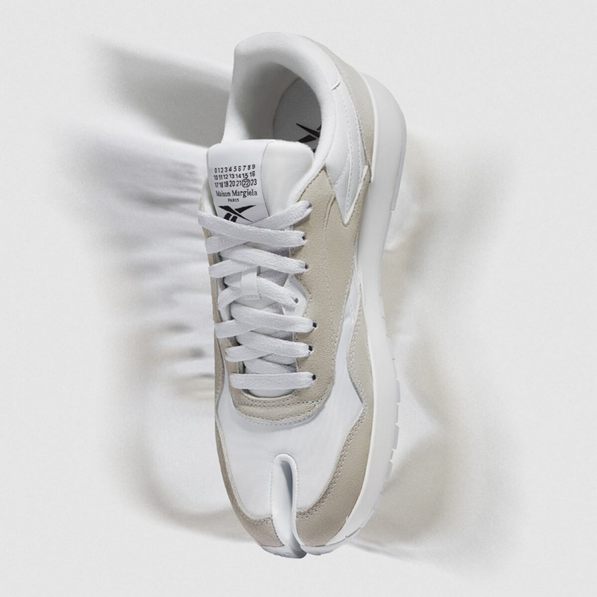 Reebok x Maison Margiela Classic Leather Tabi - White - HP8847