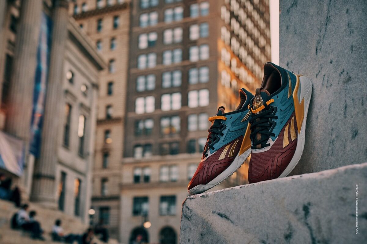 Reebok x Warner Bros. DC "Good vs. Evil" - Nano X2 "Wonder Woman" - HQ4585