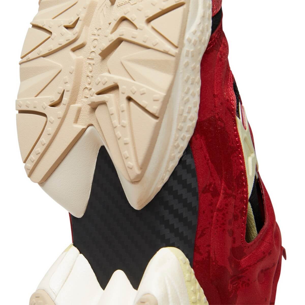 Reebok x Street Fighter - Instapump Fury 95 - Zangief - GZ9541