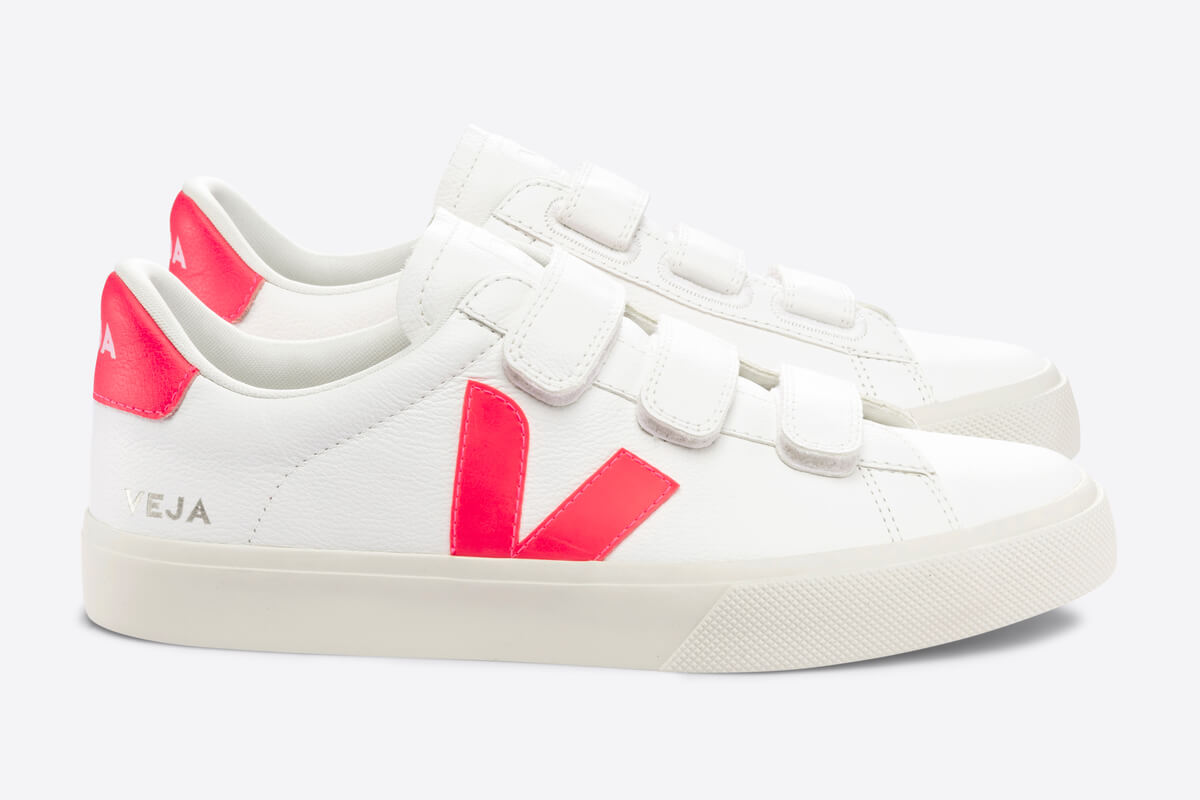 VEJA Recife Extra White / Rose Fluo