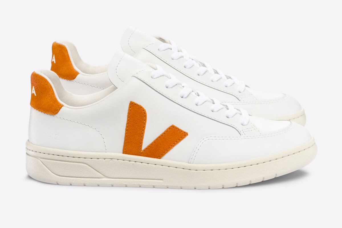 VEJA V-10 Extra White / Pumpkin