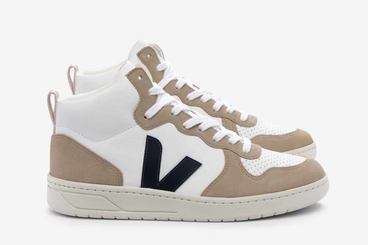 VEJA V-15 Extra White / Nautico / Sahara
