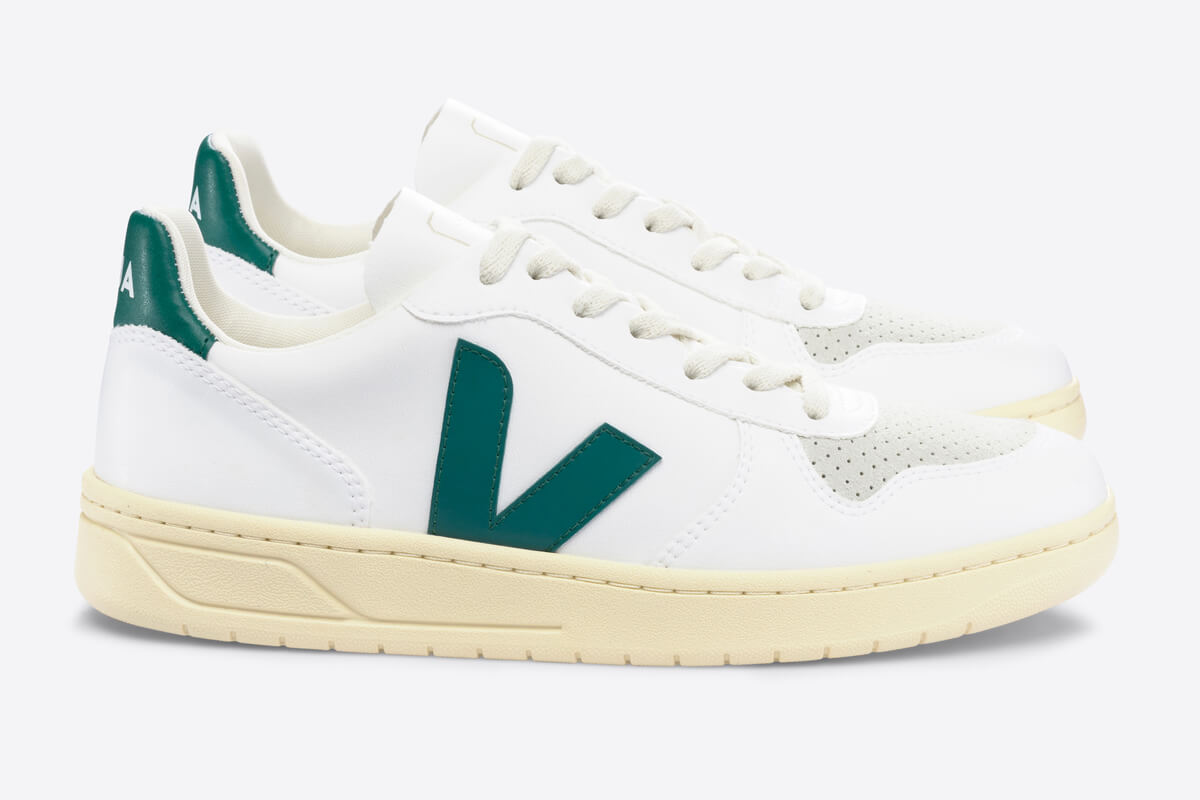 VEJA V-10 White / Brittany
