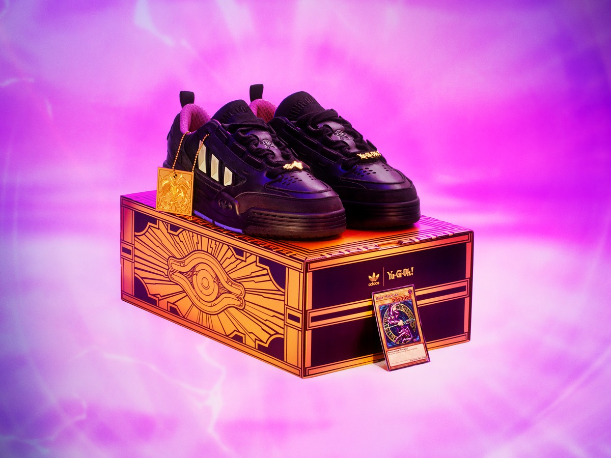 adidas Originals Adi 2000 "Yu-Gi-Oh!": Sneaker, Box, Hangtag & Trading Card