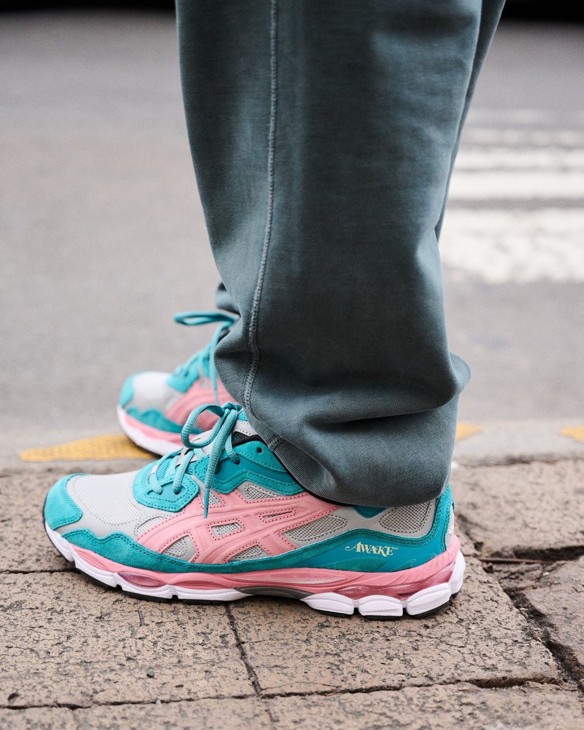 ASICS SportStyle x AWAKE NY - Gel-NYC - Teal/Salmon - 1201A850-022