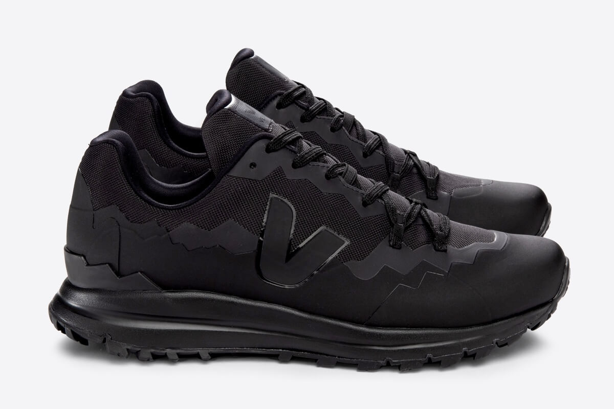 VEJA Fitz Roy Full-Black